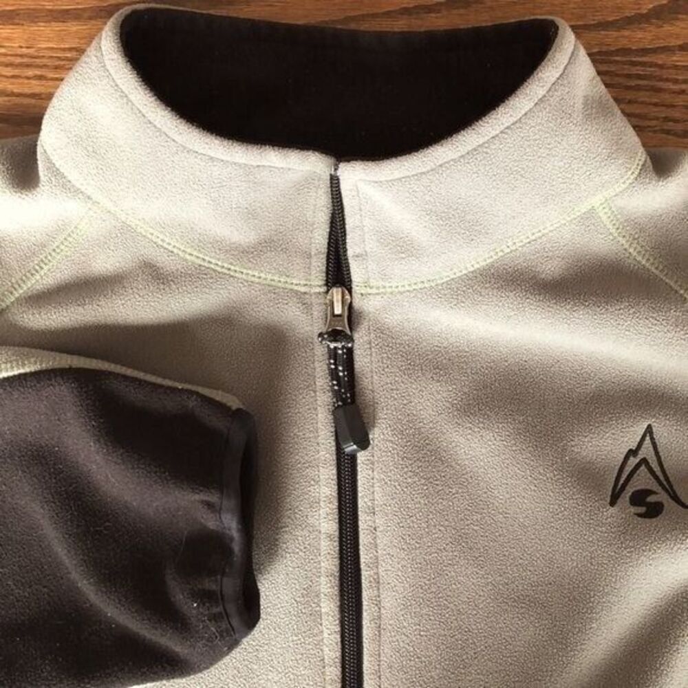 Sherpa Adventure Gear Men's Large Full Zip Sage Green and Black‎ Fleece Jacket